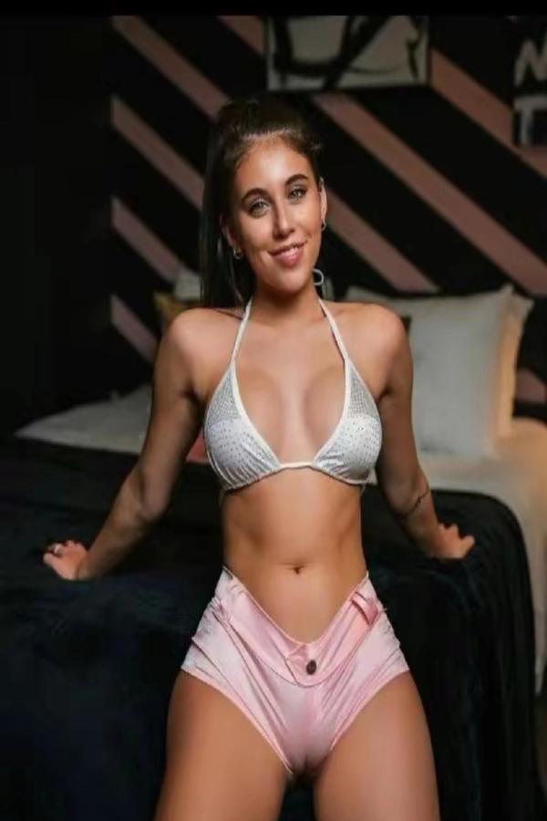 Welcome to the Enchanting World of Savannah Dawn
